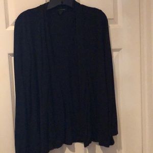 Black lightweight overpiece